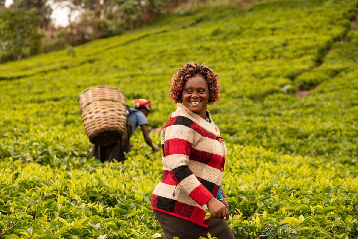 Durah [name changed to protect her identity], 39, supervises work on a tea estate in Kenya. Image: Rehema Baya / ActionAid